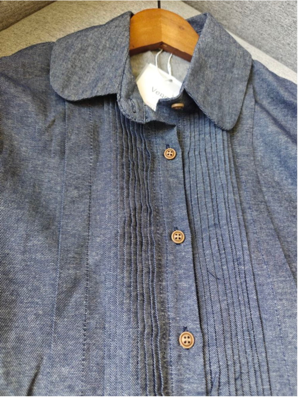 NWT Vintage Inspired Pintuck Button-Up Shirt | Blue Chambray Style